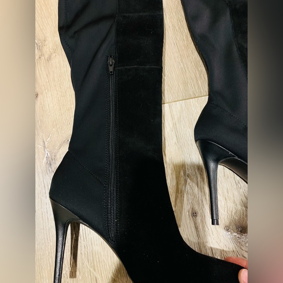 Charles by David black suede High Boots size 8 - Picture 2 of 7